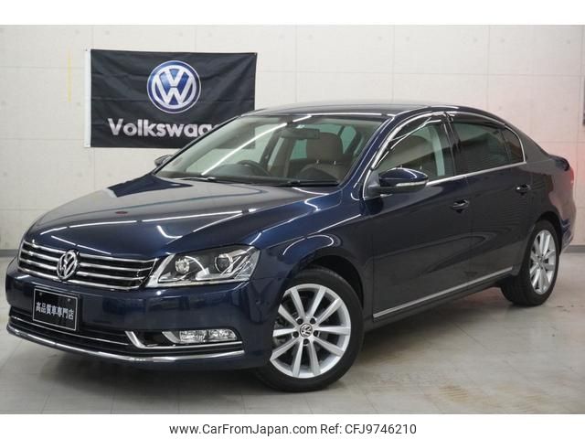 volkswagen passat 2013 -VOLKSWAGEN--VW Passat 3CCAX--EP001803---VOLKSWAGEN--VW Passat 3CCAX--EP001803- image 1