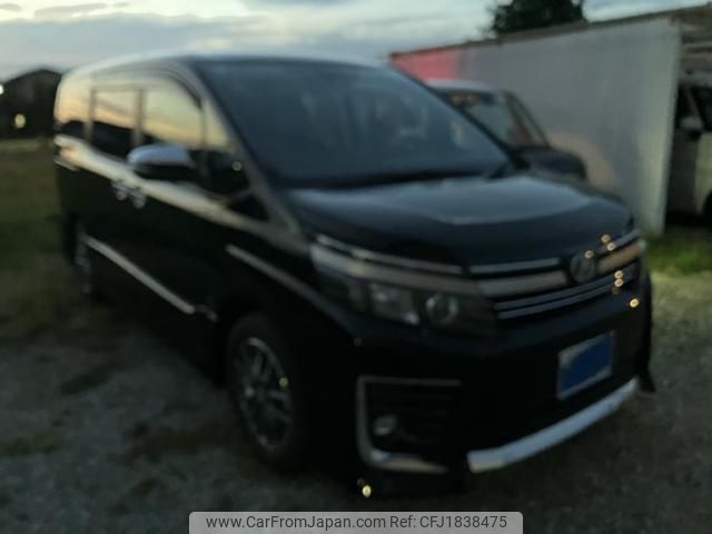 toyota voxy 2016 CFJ1838475 image 1