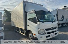 hino dutro 2012 CFJ1656106