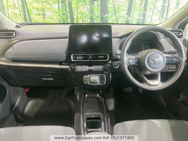 toyota aqua 2022 CFJ1577405 image 2