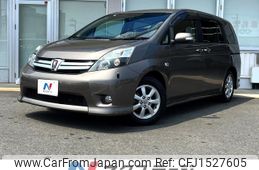 toyota isis 2011 CFJ1527605