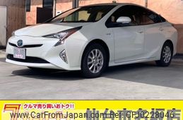 toyota prius 2016 -TOYOTA--Prius DAA-ZVW55--ZVW55-8008420---TOYOTA--Prius DAA-ZVW55--ZVW55-8008420-