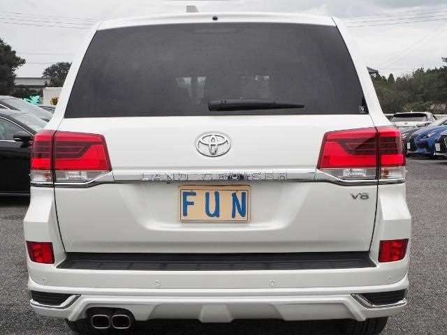 2017 Toyota Land Cruiser URJ202W 4WD - Car Price $52,580