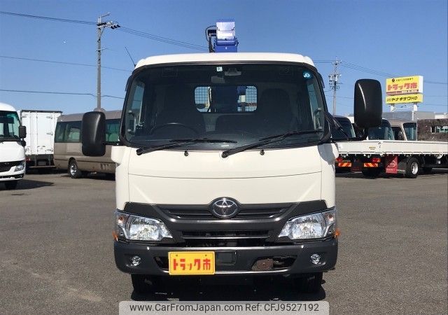 toyota dyna-truck 2017 REALMOTOR_N1024020167F-17 image 2