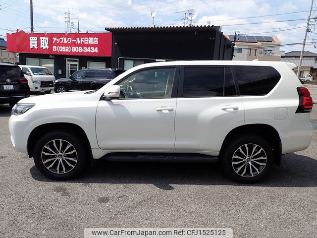 toyota land-cruiser-prado 2019 CFJ1525125 image 2