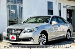 toyota crown 2013 CFJ1832446