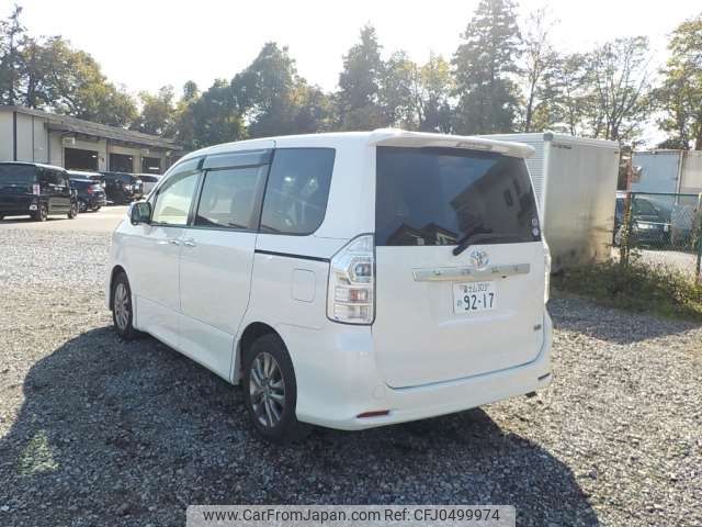 toyota voxy 2011 -TOYOTA 【野田 500】--Voxy DBA-ZRR70W--ZRR70-0422100---TOYOTA 【野田 500】--Voxy DBA-ZRR70W--ZRR70-0422100- image 2