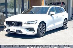 volvo v60 2023 CFJ1510564