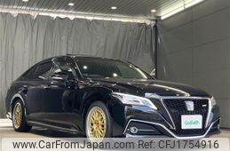 toyota crown 2018 CFJ1754916