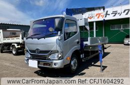 hino dutro 2018 CFJ1604292