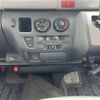 toyota hiace-wagon 2005 quick_quick_TRH229W_TRH229-0001570 image 17