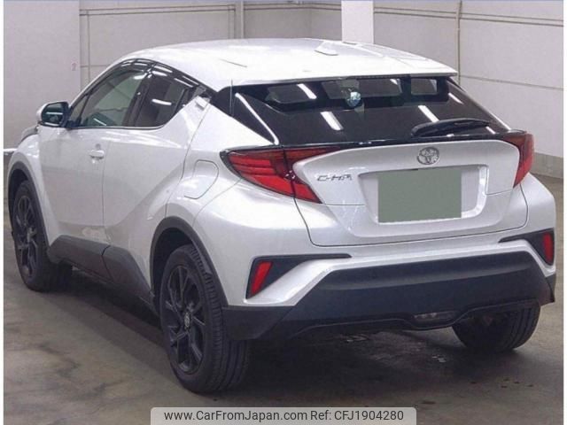 toyota c-hr 2023 CFJ1904280 image 2