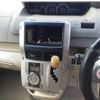 toyota noah 2009 -TOYOTA--Noah ZRR70W-0271984---TOYOTA--Noah ZRR70W-0271984- image 10