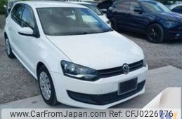 volkswagen polo 2011 -VOLKSWAGEN--VW Polo DBA-6RCBZ--WVWZZZ6RZBU084243---VOLKSWAGEN--VW Polo DBA-6RCBZ--WVWZZZ6RZBU084243-