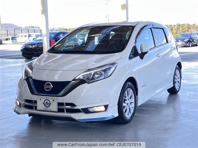 nissan note 2018 -NISSAN--Note DAA-HE12--HE12-147432---NISSAN--Note DAA-HE12--HE12-147432- image 1