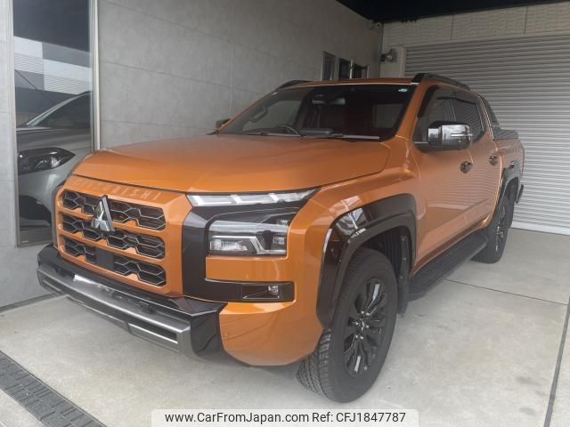mitsubishi triton 2024 CFJ1847787 image 1