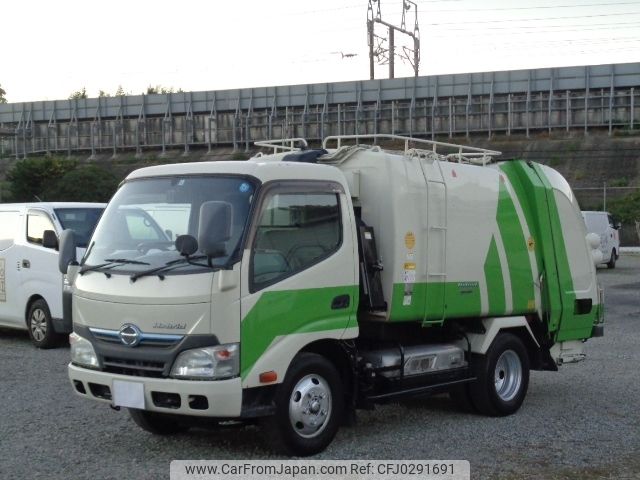 hino dutro 2014 -HINO--Hino Dutoro TQG-XKU600X--XKU600-0001546---HINO--Hino Dutoro TQG-XKU600X--XKU600-0001546- image 1