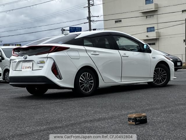 toyota prius-phv 2017 quick_quick_ZVW52_ZVW52-3014220 image 2