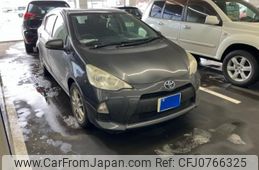 toyota aqua 2012 -TOYOTA--AQUA DAA-NHP10--NHP10-6065110---TOYOTA--AQUA DAA-NHP10--NHP10-6065110-