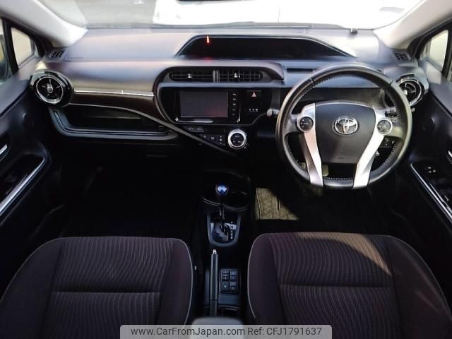 toyota aqua 2016 CFJ1791637 image 2