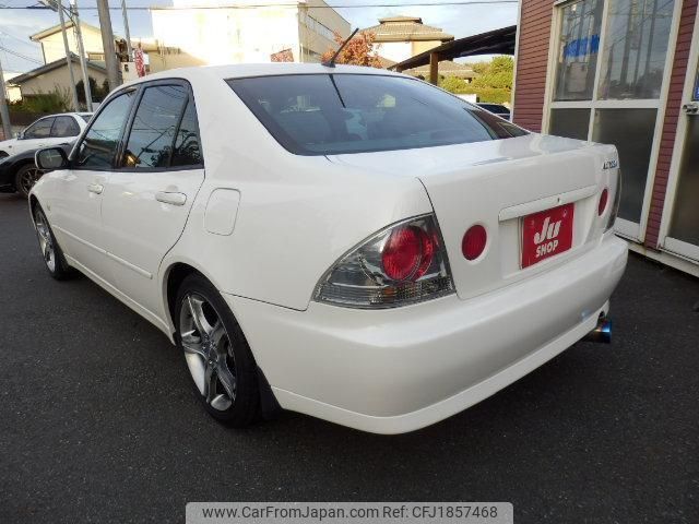 toyota altezza 2001 CFJ1857468 image 2