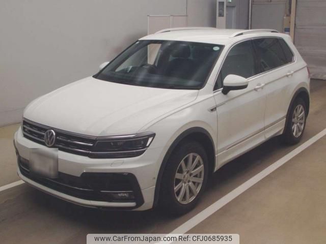 volkswagen tiguan 2019 quick_quick_LDA-5NDFGF_WVGZZZ5NZKW380255 image 1