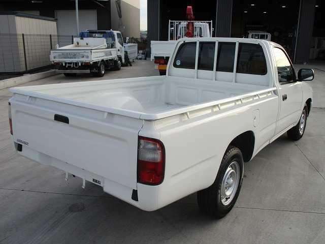 2001 Toyota Hilux RZN147 - Car Price $12,209