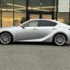 lexus is 2022 CFJ1860688 image 4