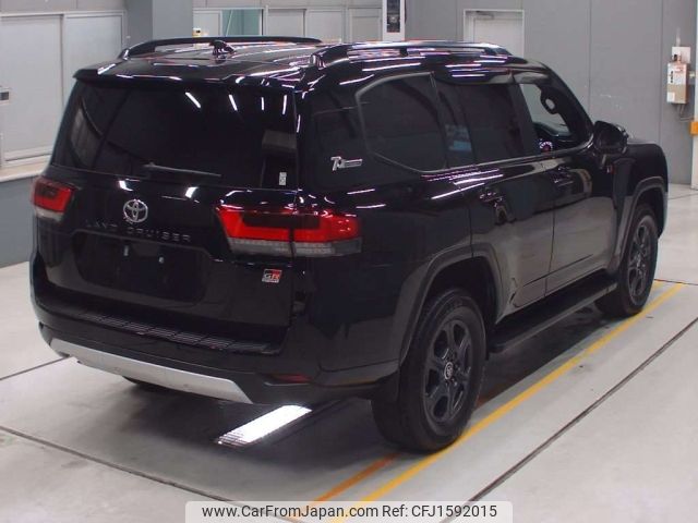 toyota land-cruiser-wagon 2023 CFJ1592015 image 2