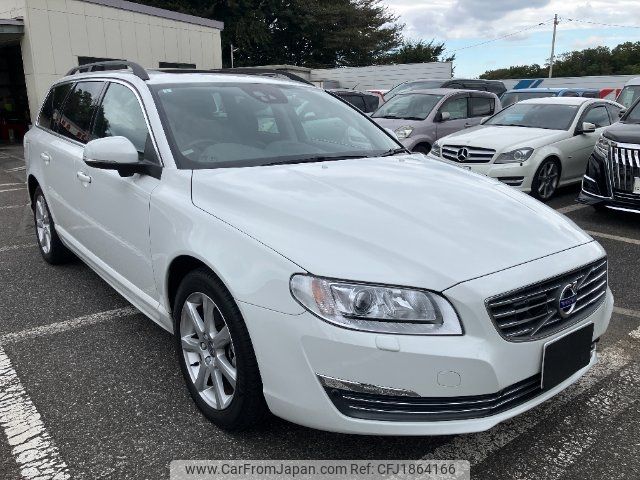 volvo v70 2017 CFJ1864166 image 1