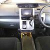 toyota voxy 2008 CFJ1806802 image 9