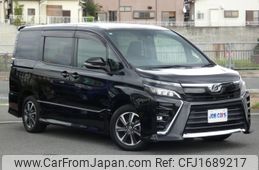 toyota voxy 2017 CFJ1689217