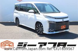 toyota voxy 2022 CFJ1639567