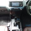 toyota land-cruiser-prado 2017 ENHANCEAUTO_1_ea282898 image 22