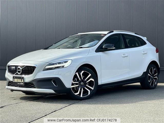 volvo v40 2018 -VOLVO--Volvo V40 CBA-MB420XC--YV1MZ402CK2170713---VOLVO--Volvo V40 CBA-MB420XC--YV1MZ402CK2170713- image 1