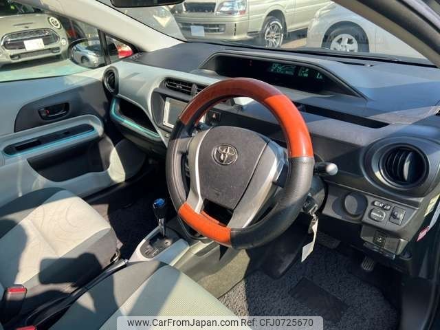 toyota aqua 2012 -TOYOTA--AQUA DAA-NHP10--NHP10-6067175---TOYOTA--AQUA DAA-NHP10--NHP10-6067175- image 2