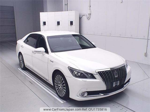 toyota crown-majesta 2013 CFJ1735816 image 1