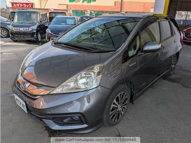 honda fit-shuttle 2014 CFJ1569945 image 1