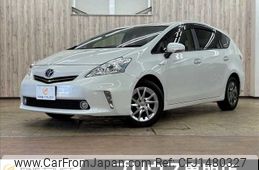 toyota prius-α 2014 CFJ1480327