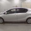 toyota aqua 2017 -TOYOTA--AQUA NHP10-6670912---TOYOTA--AQUA NHP10-6670912- image 5