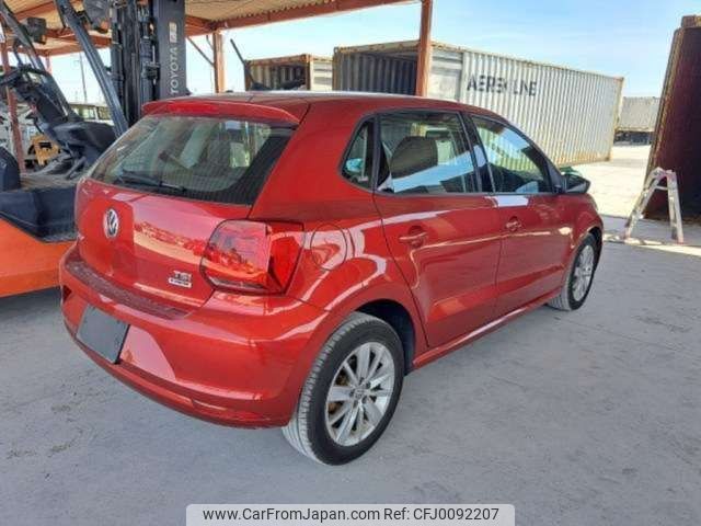 volkswagen polo 2015 -VOLKSWAGEN--VW Polo DBA-6RCJZ--WVWZZZ6RZGU017057---VOLKSWAGEN--VW Polo DBA-6RCJZ--WVWZZZ6RZGU017057- image 2