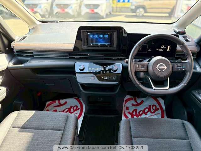 nissan serena 2023 CFJ1703259 image 2