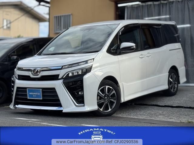 toyota voxy 2017 quick_quick_DBA-ZRR80W_ZRR80-0338647 image 1