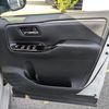 toyota esquire 2018 CARSENSOR_JP_AU6317842812 image 18