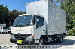 hino dutro 2016 CFJ1693233
