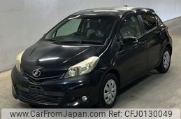 toyota vitz 2011 -TOYOTA--Vitz KSP130-2032454---TOYOTA--Vitz KSP130-2032454-