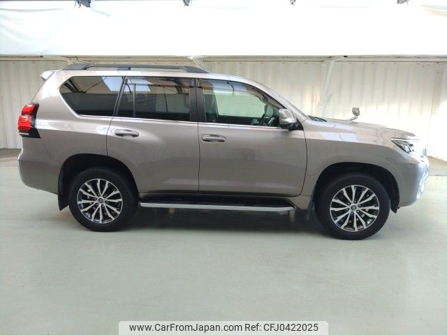 toyota land-cruiser-prado 2021 ENHANCEAUTO_1_ea290462 image 2