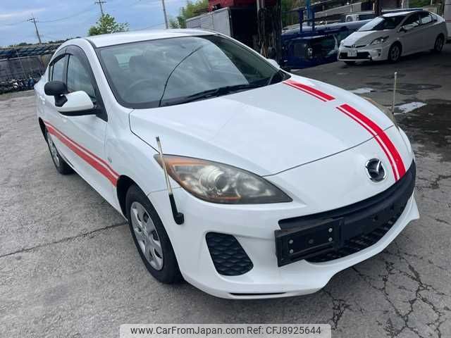 mazda axela 2013 CFJ8925644 image 1