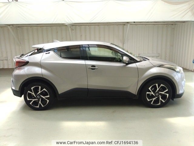 toyota c-hr 2017 CFJ1694136 image 2