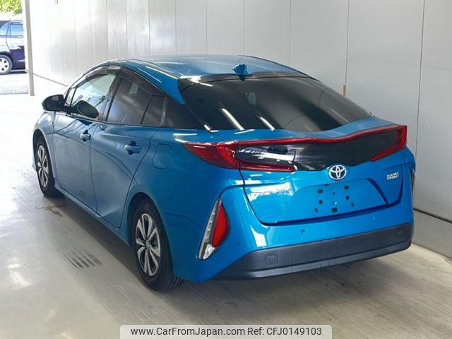 toyota prius-phv 2017 -TOYOTA--Prius PHV ZVW52-3014720---TOYOTA--Prius PHV ZVW52-3014720- image 2